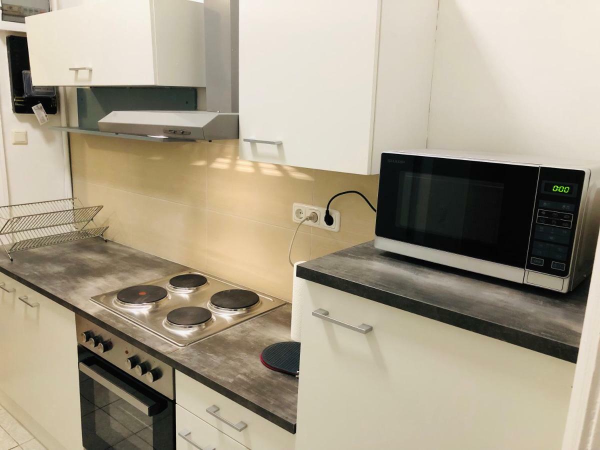 וינה Central Apartment Near Subway Station 2 מראה חיצוני תמונה